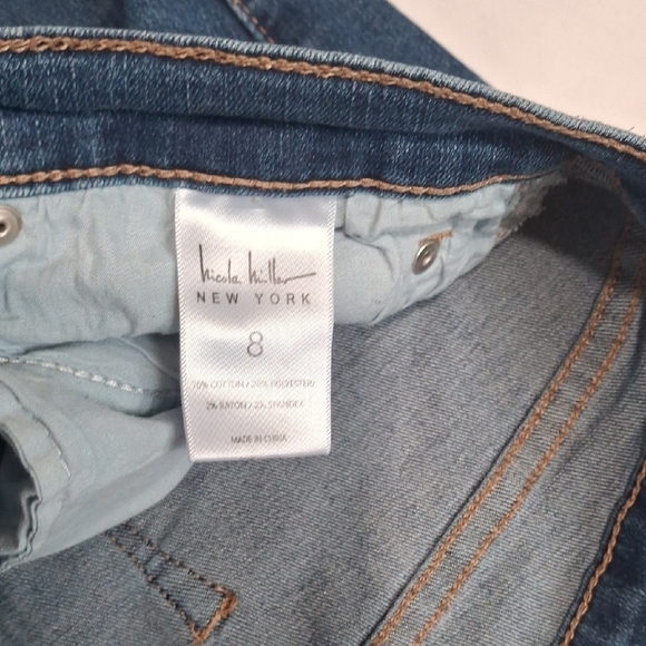 Nicole Miller Women's Blue Skinny Jeans with Distressed Details Size 8p - Picture 5 of 14